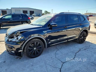 VOLKSWAGEN TIGUAN SE