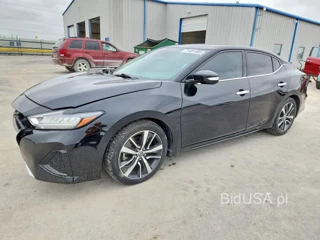 NISSAN MAXIMA SV