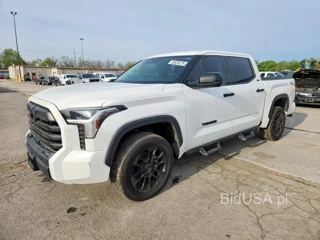 TOYOTA TUNDRA SR5