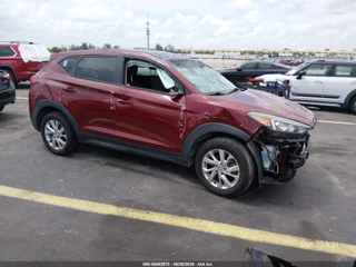 HYUNDAI HYUNDAI TUCSON SE