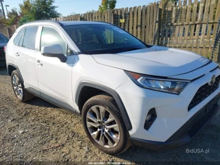 TOYOTA TOYOTA RAV4 XLE PREMIUM