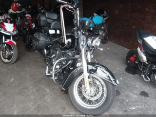 HARLEY-DAVIDSON HARLEY-DAVIDSON FLSTC HERITAGE SOFTAIL CLASSIC