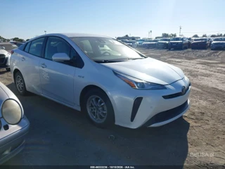 TOYOTA TOYOTA PRIUS LE
