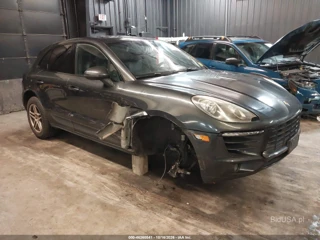 PORSCHE PORSCHE MACAN
