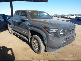 TOYOTA TOYOTA TACOMA SR5