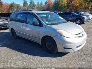 TOYOTA TOYOTA SIENNA CE