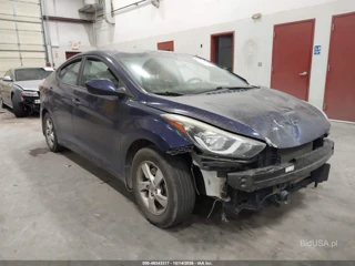 HYUNDAI HYUNDAI ELANTRA SE