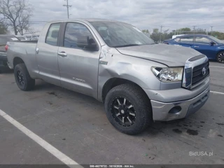 TOYOTA TOYOTA TUNDRA BASE 5.7L V8