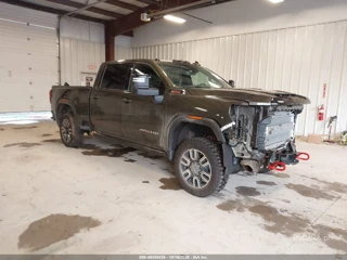 GMC SIERRA 2500HD 4WD  STANDARD BED AT4