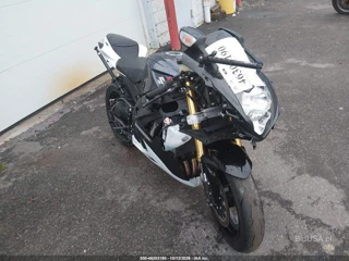 SUZUKI SUZUKI GSX-R750