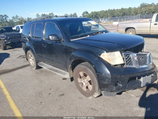 NISSAN NISSAN PATHFINDER SE