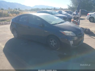 TOYOTA TOYOTA PRIUS V