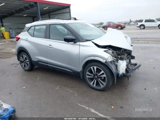 NISSAN NISSAN KICKS SR XTRONIC CVT