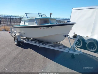 Glasspar GLASSPAR SEAFAIR SEDAN 19FT