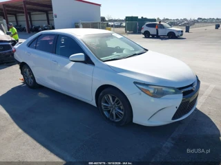 TOYOTA TOYOTA CAMRY SE