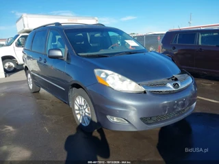 TOYOTA TOYOTA SIENNA LIMITED