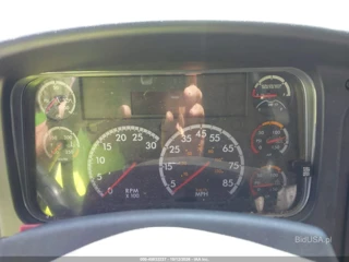 FREIGHTLINER FREIGHTLINER M2 106 MEDIUM DUTY