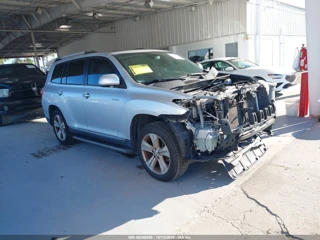TOYOTA TOYOTA HIGHLANDER LIMITED