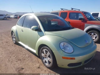 VOLKSWAGEN VOLKSWAGEN NEW BEETLE 2.5
