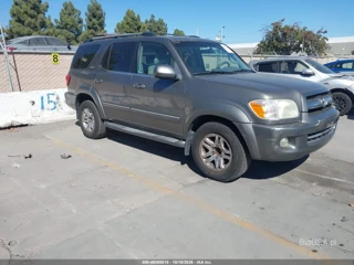 TOYOTA TOYOTA SEQUOIA SR5 V8