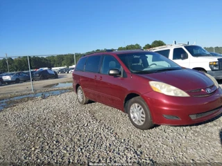 TOYOTA TOYOTA SIENNA LE