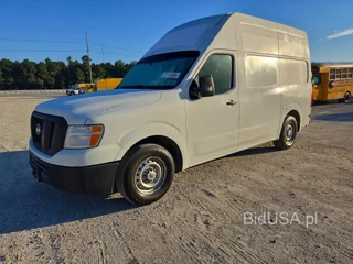 NISSAN NV 2500