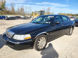 LINCOLN TOWN CAR SIGNATURE LIMITED