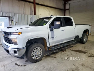 CHEVROLET SILVERADO K3500 LT