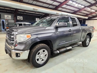 TOYOTA TUNDRA SR5