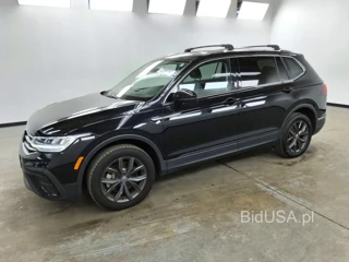 VOLKSWAGEN TIGUAN SE