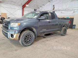 TOYOTA TUNDRA DOUBLE CAB SR5