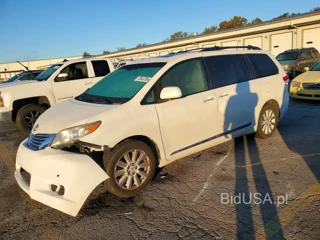 TOYOTA SIENNA LIMITED 7-PASSENGER