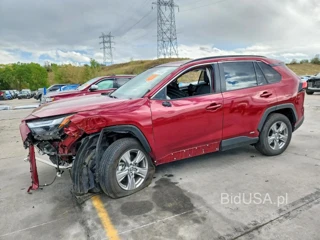 TOYOTA RAV4 HYBRID XLE