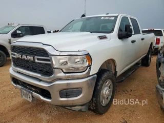 RAM 2500 TRADESMAN