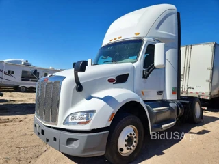 PETERBILT 579