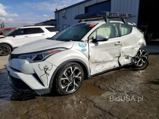 TOYOTA C-HR XLE