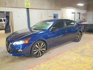 NISSAN ALTIMA SR