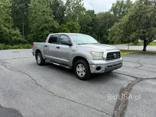 TOYOTA TUNDRA SR5