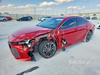 TOYOTA CAMRY XLE