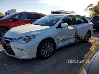 TOYOTA CAMRY XLE V6