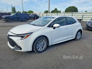 TOYOTA COROLLA HATCHBACK SE