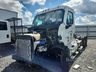 FREIGHTLINER CASCADIA 116