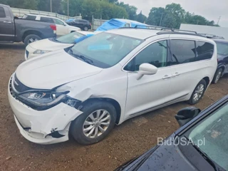 CHRYSLER PACIFICA TOURING L