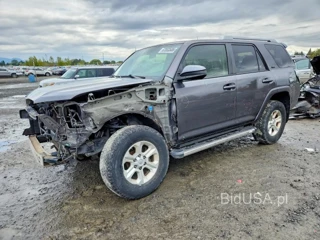 TOYOTA 4RUNNER SR5