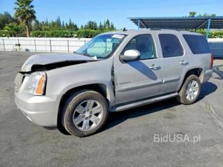 GMC YUKON