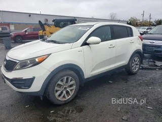 KIA SPORTAGE LX