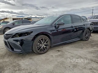TOYOTA CAMRY SE NIGHT SHADE