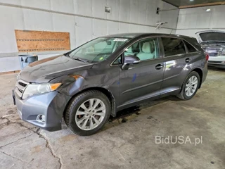 TOYOTA VENZA LE