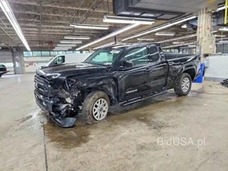 TOYOTA TACOMA SR5