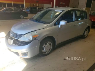 NISSAN VERSA 1.8 S
